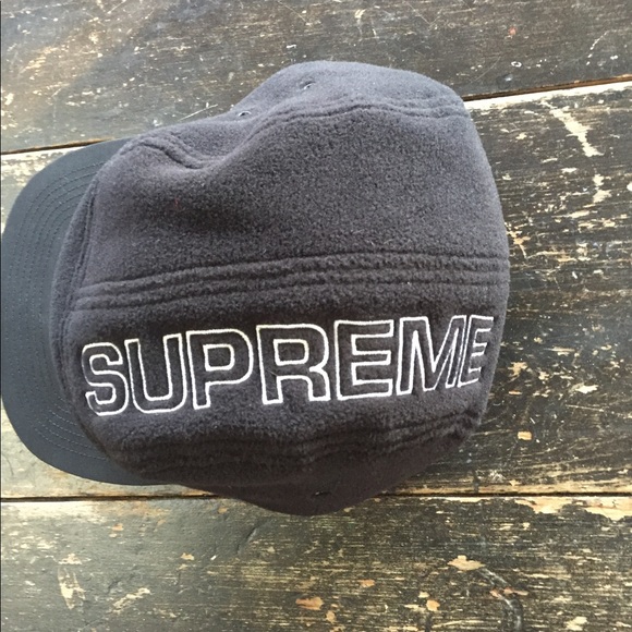 Supreme fleece hat - Picture 2 of 6